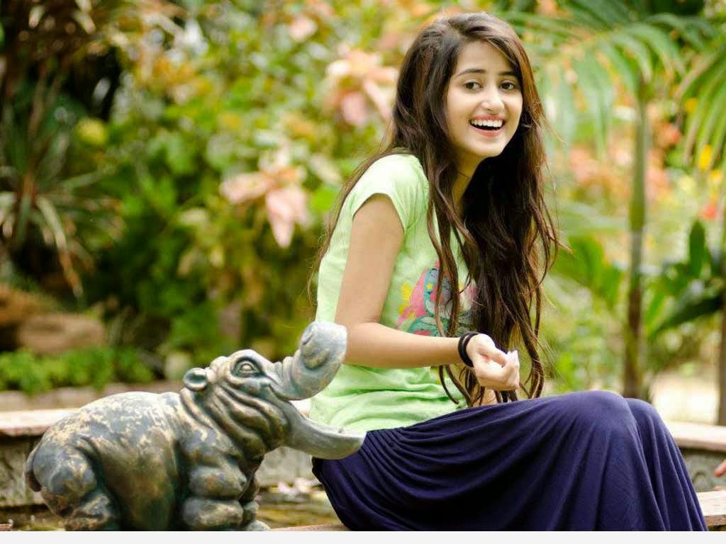 Sajal Aly Not Desperate For Bollywood