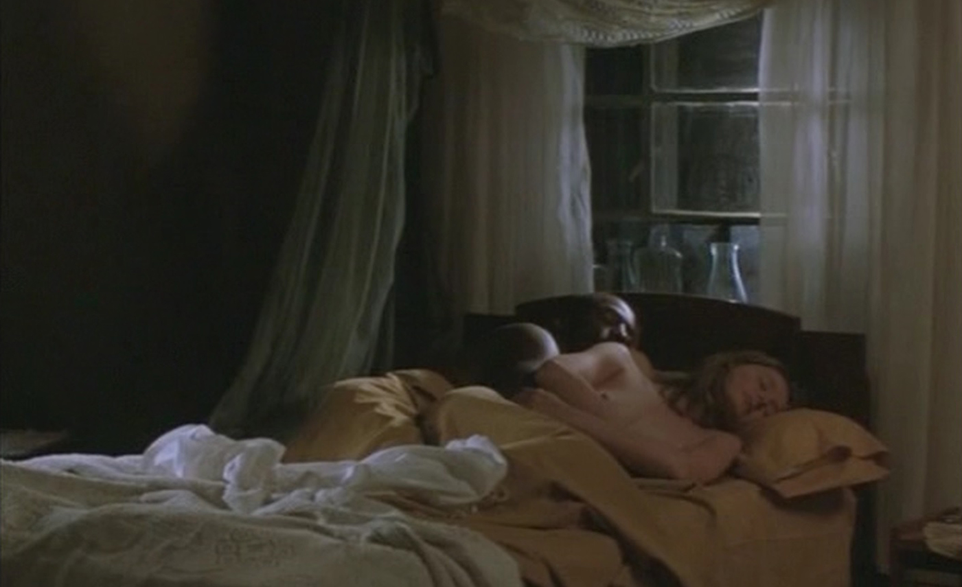 Miranda Otto Nude Sex Scene In Kin Movie Free Video