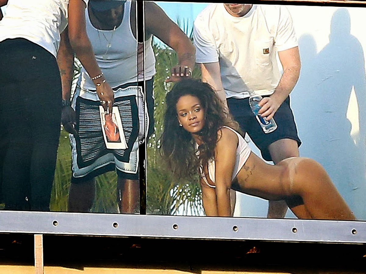 Thefappening Rihanna Nude 24 Photos The Fappening