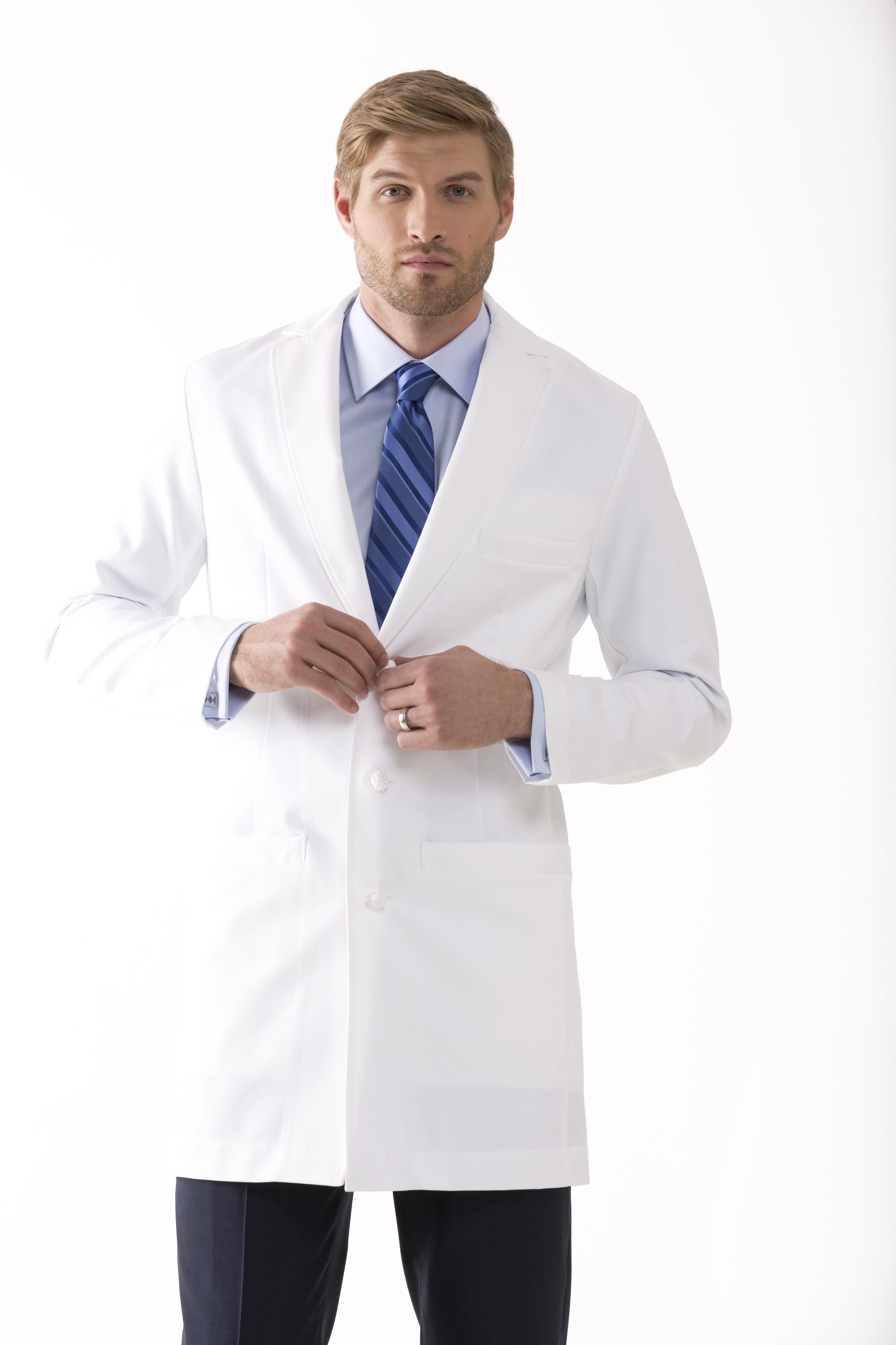 007 A Leading Lab Coat For A Leading Physician Medelita