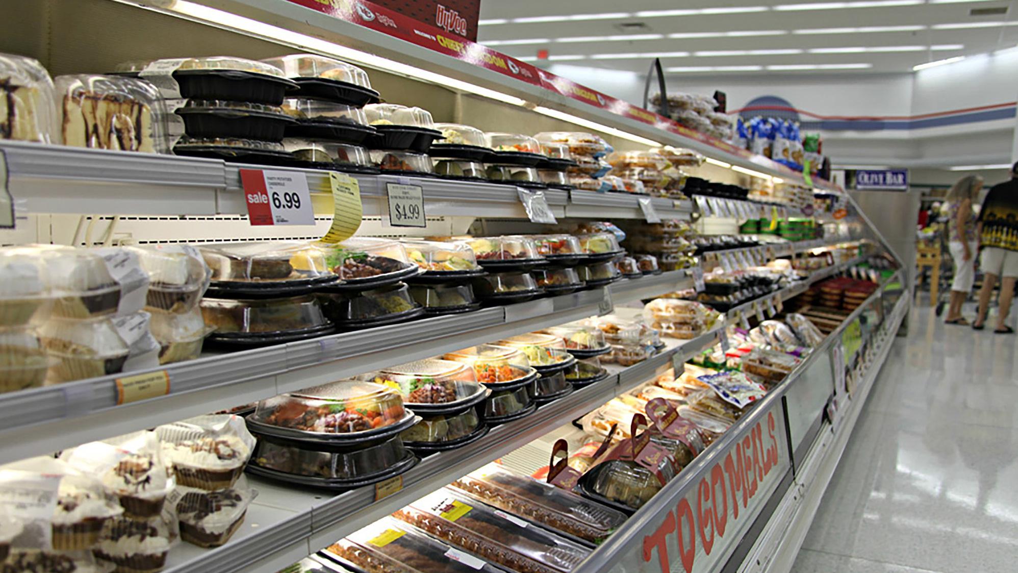 Supermarkets Waste Tons Of Food As They Woo Shoppers Kuow News And