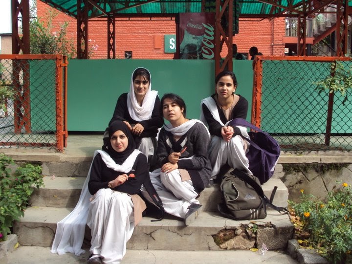 Beautiful Kashmiri Girls New Girls