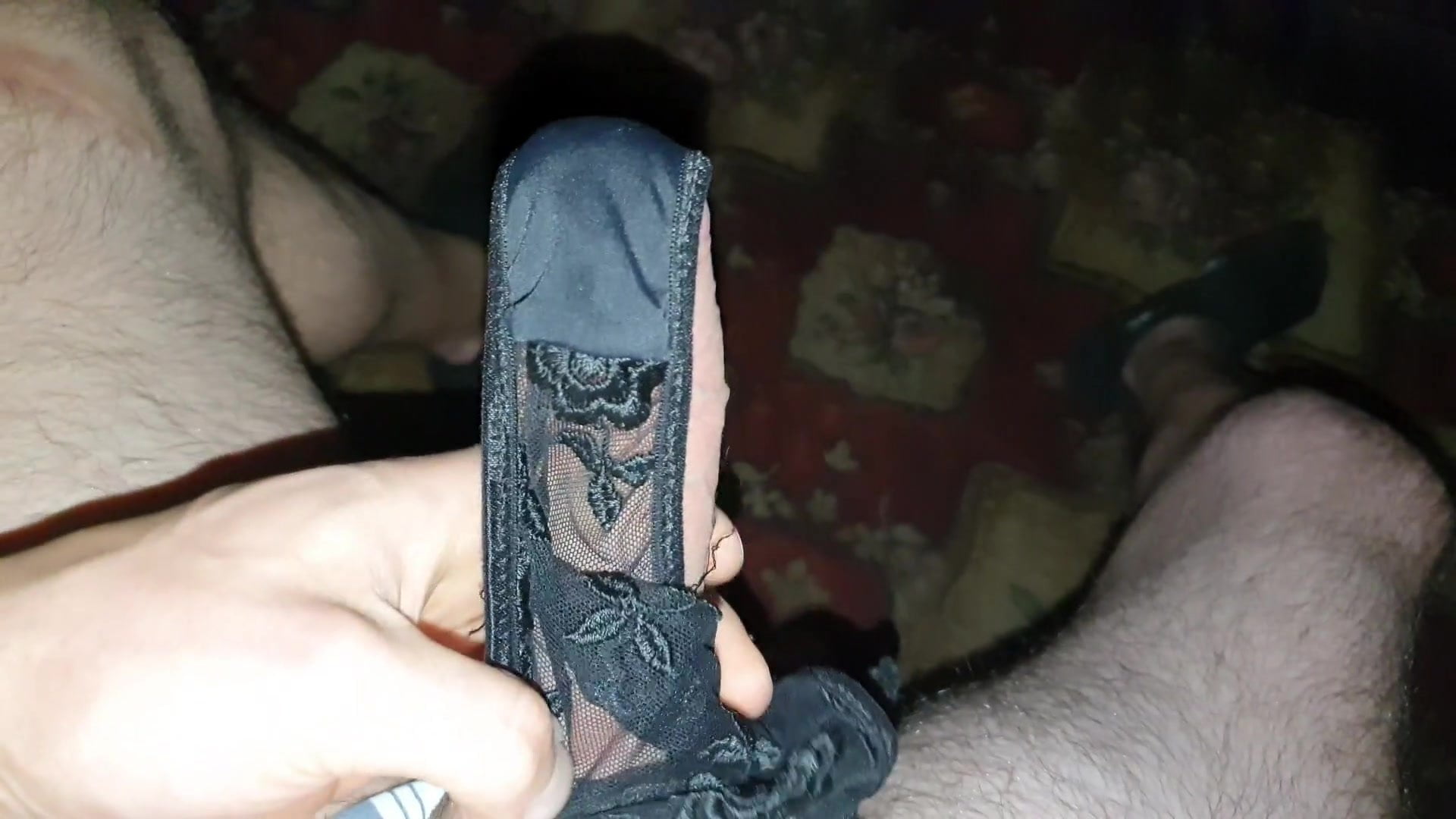 Jerking Off In Mommys Room And Cuming In Her Panties
