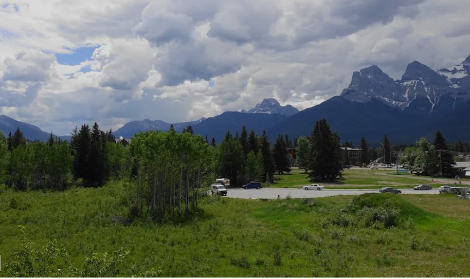 12 Best Airbnbs In Canmore With Breathtaking Views 2023