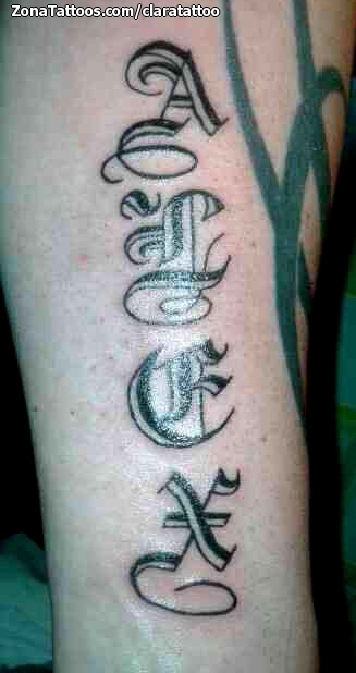 Tatuaje De Alex Nombres Letras