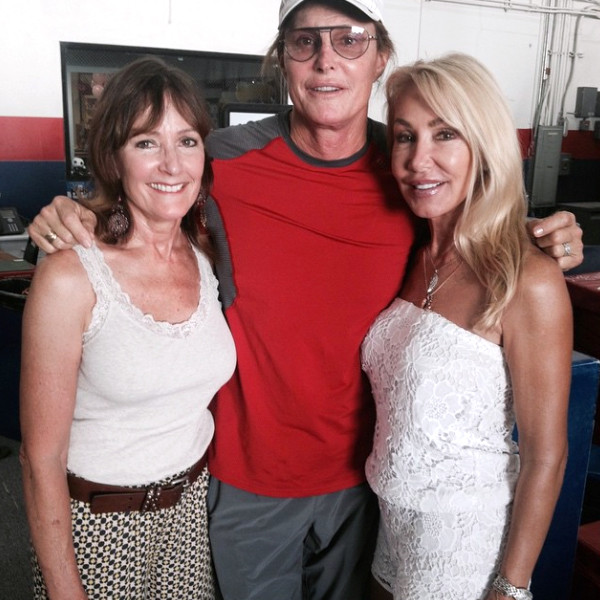 Bruce Jenner Is All Smiles While With Ex Wives Linda