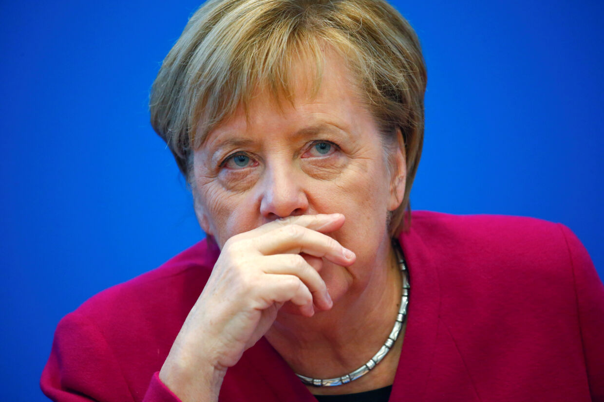 Valgnederlag På Stribe Sender Angela Merkel Mod Udgangen Bt Udland