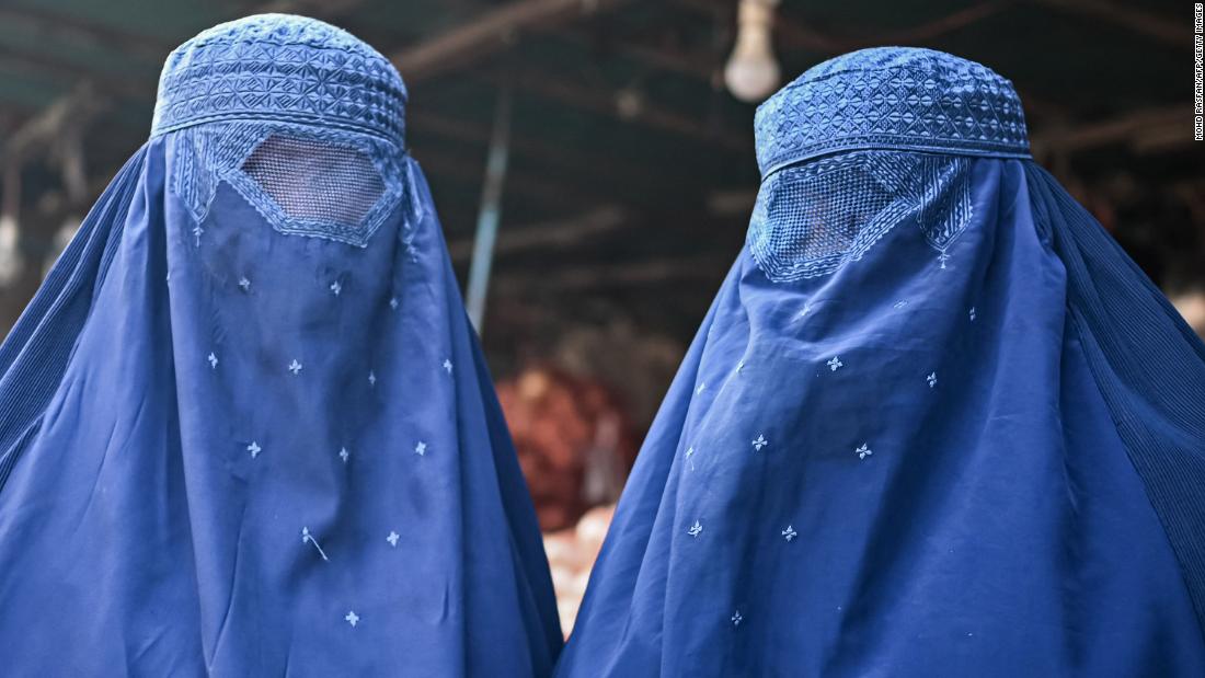 Afghanistan Taliban Bans Women From Solo Long Distance Road Trips Cnn