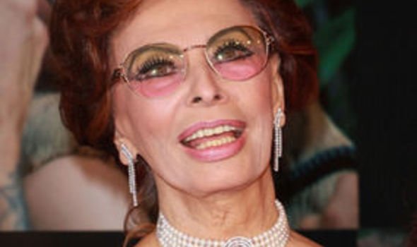 Sophia Loren And Helen Mirren Top List Of Pin Up Pensioners