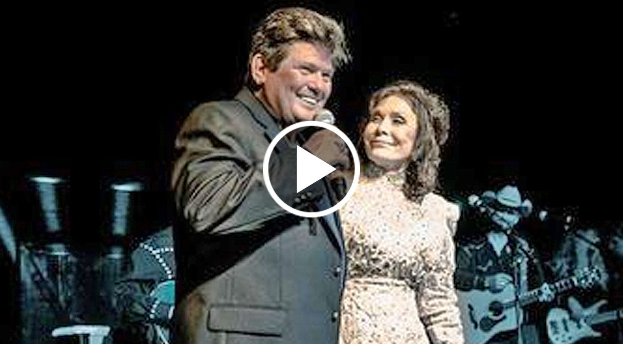 Loretta Lynn Is Joined By Conway Twittys Son For