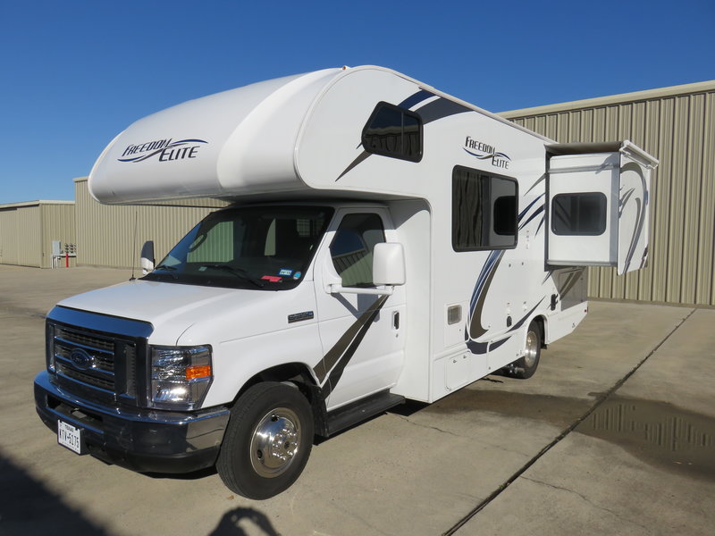 2018 Thor Motor Coach Freedom Elite 22fe Class C Rv For Sale By Owner
