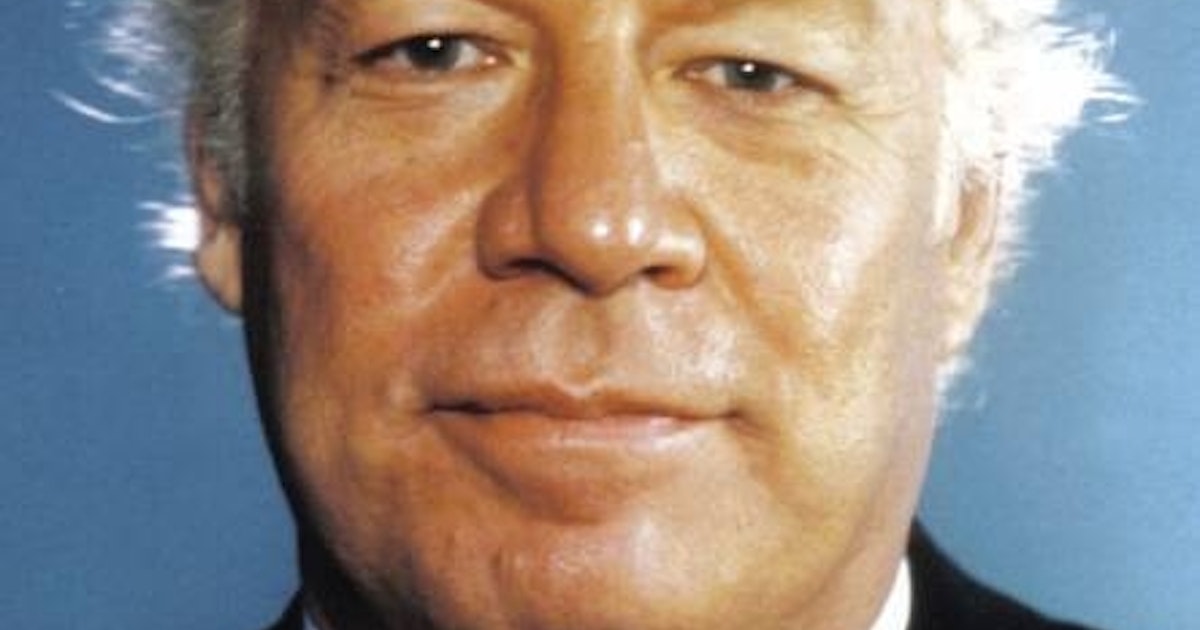 Naked Gun Cool Hand Luke Actor George Kennedy Dead At 91 News