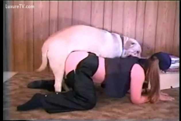 Chubby Wench Bows Over To Take Dogs Hard Dick Xxx Femefun
