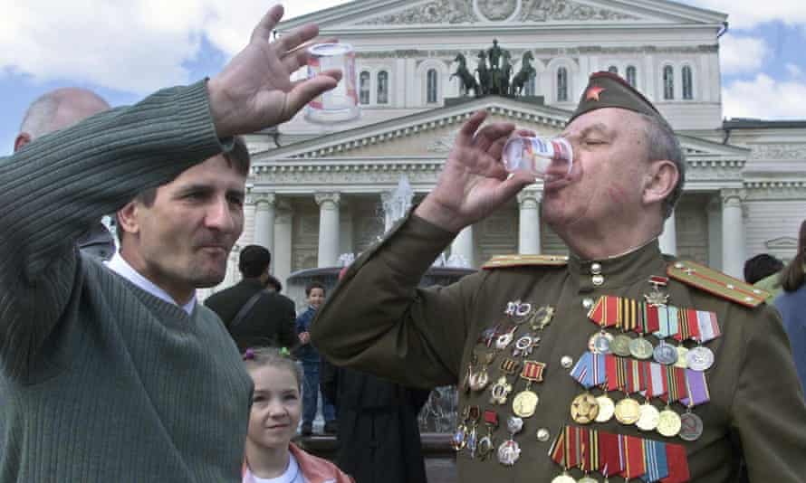 Russia Calls Time On Workplace Drinking Russia The Guardian