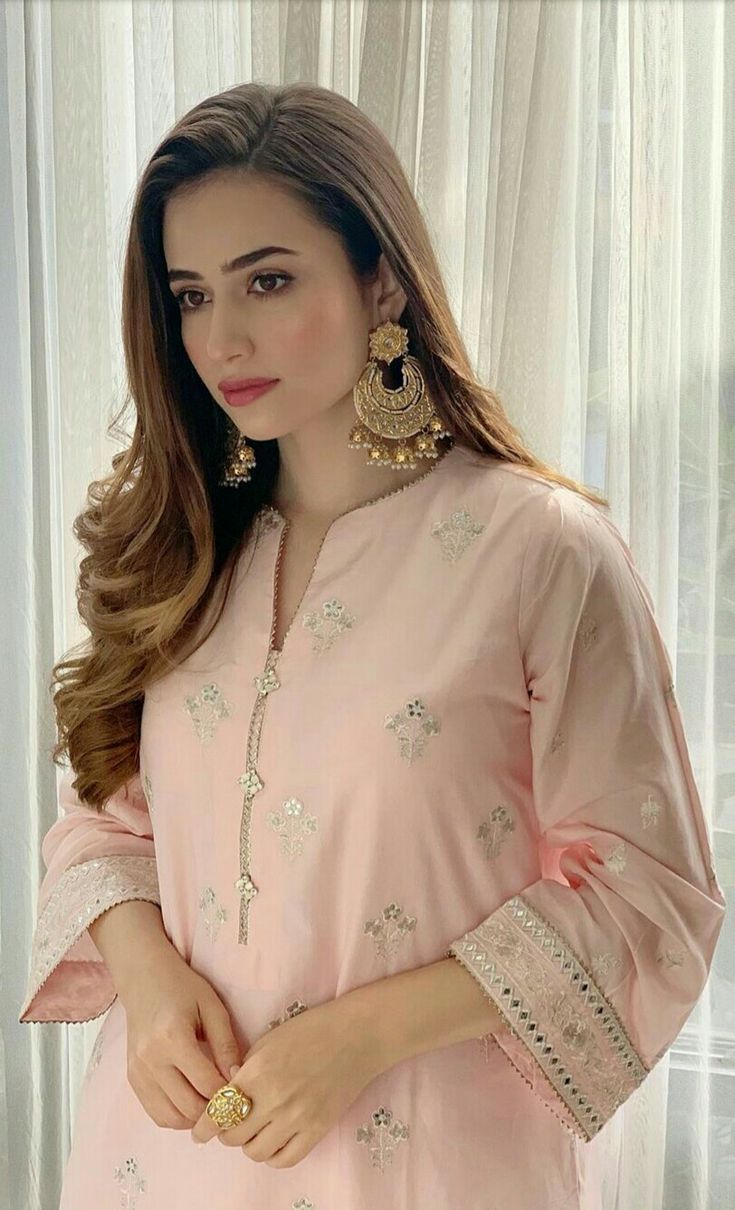 Pin By M S Riaz On Sana Javed Beautiful Pakistani Dresses Pakistani