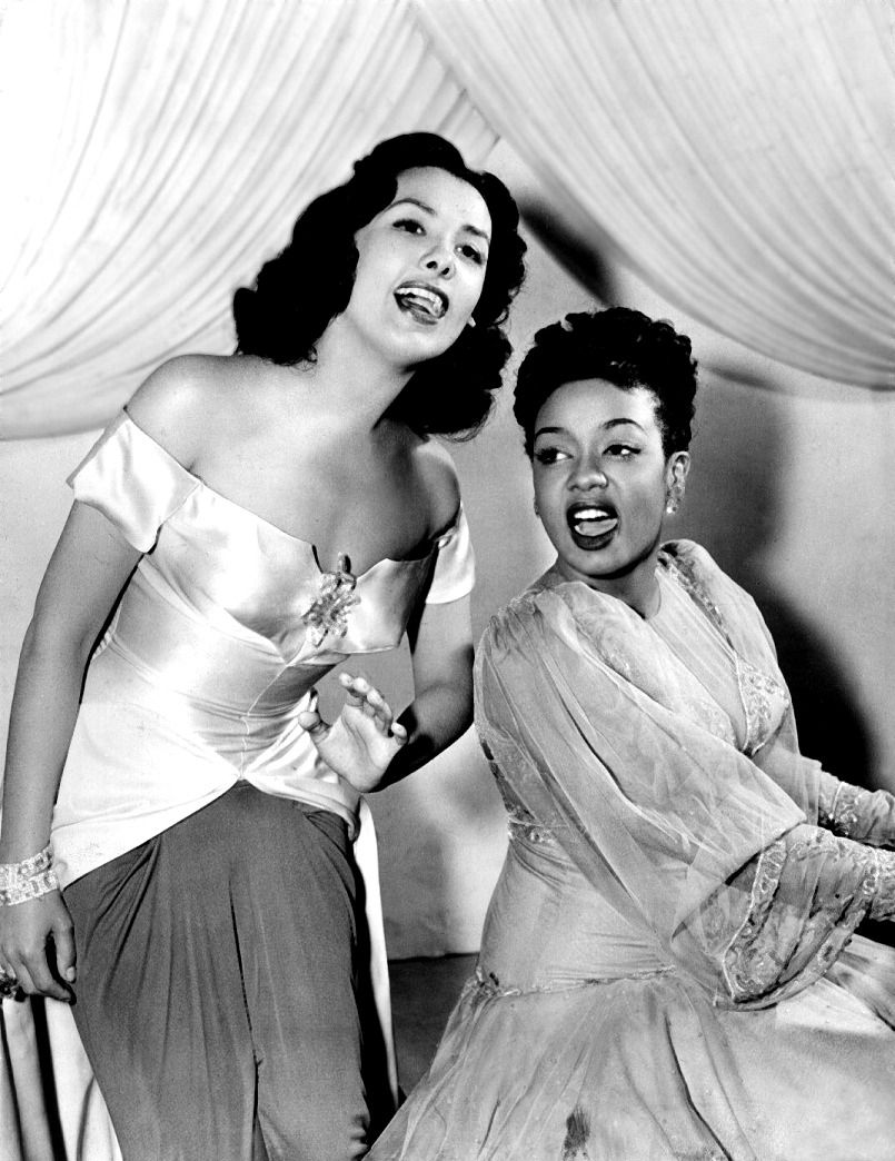 Lena Horne And Hazel Scott 1940s Hollywood Glamour Classic Hollywood