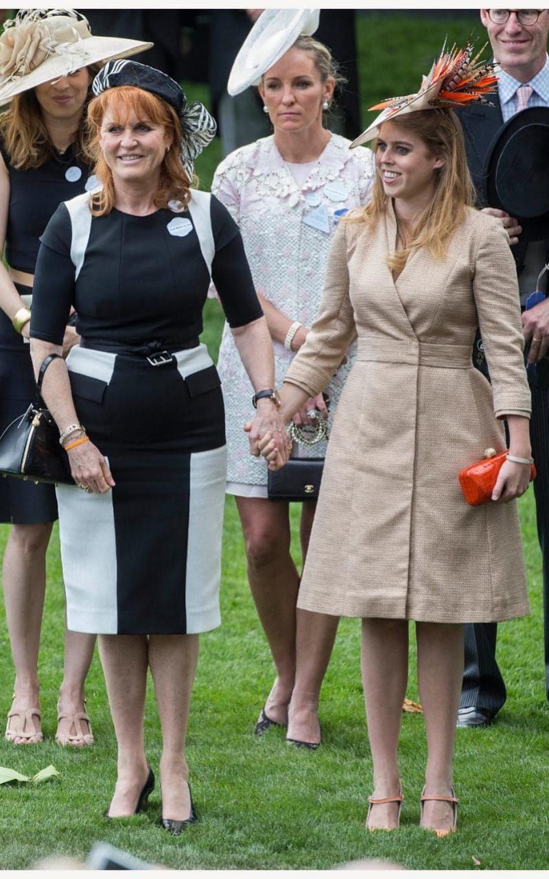 Sara Ferguson With Daughter Princess Beatrice Sarah Duchess Of York