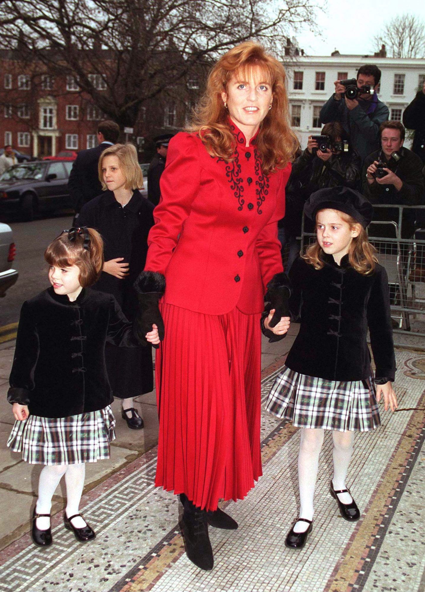Sarah Fergusons Best Photos With Daughters Princess Beatrice And