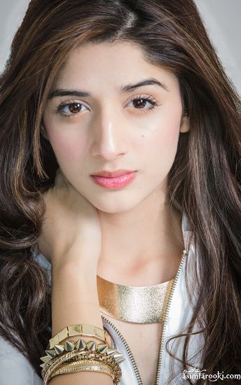 Pin By Eemaan Nimsii On ą¢ɬγɛʂʂʂ Pakistani Actress Celebrities
