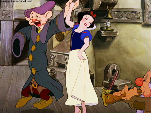 Snow White And The 7 Dwarfs Disney Movie Scenes Disney Figures