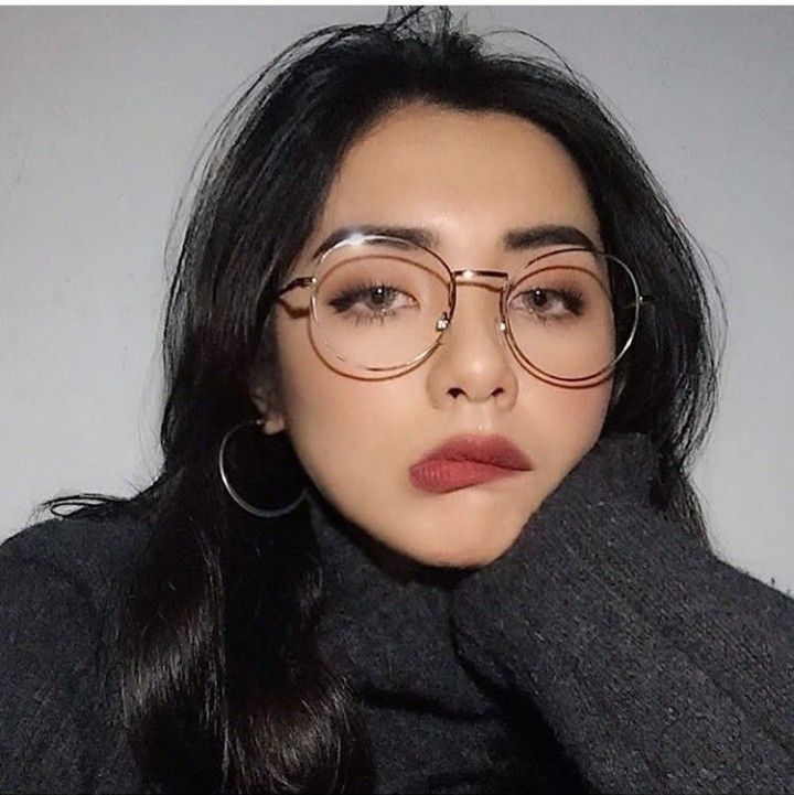 Pin By Leanne On Girls Glasses Makeup Trendy Glasses Asian Glasses