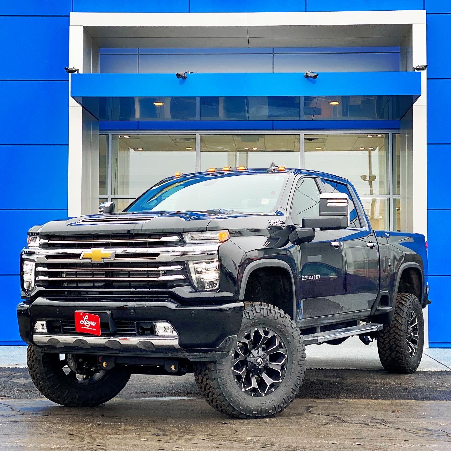 2020 Silverado 2500hd High Country With 5” Lift 20” Fuel Assaults 37