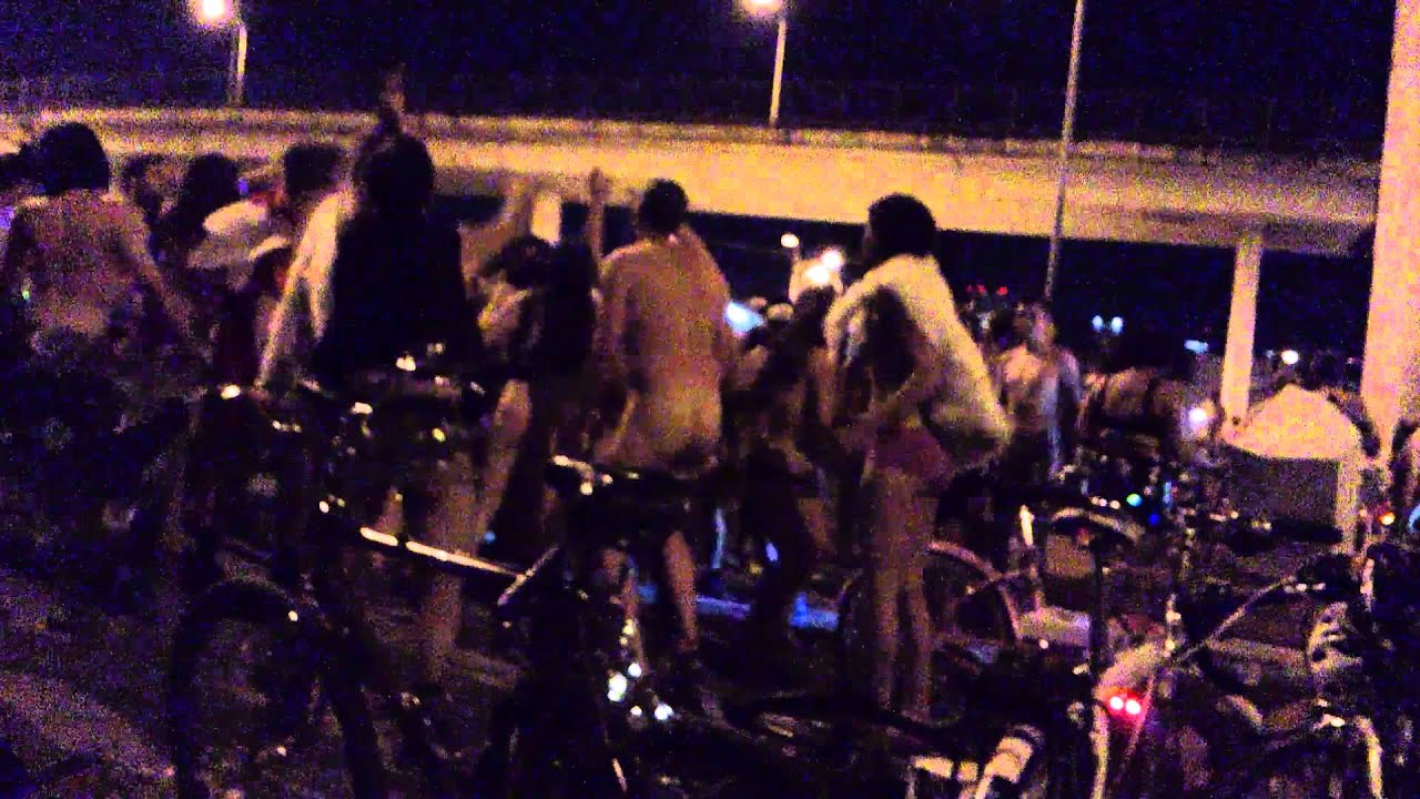 World Naked Ride Pdx Dance Party 2014 Youtube