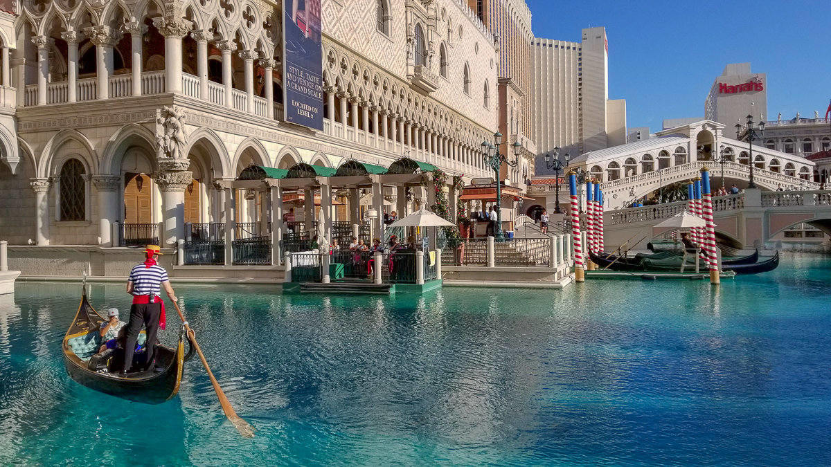 7 Fun Things To Do In Las Vegas For Couples On A Budget That Oc Girl