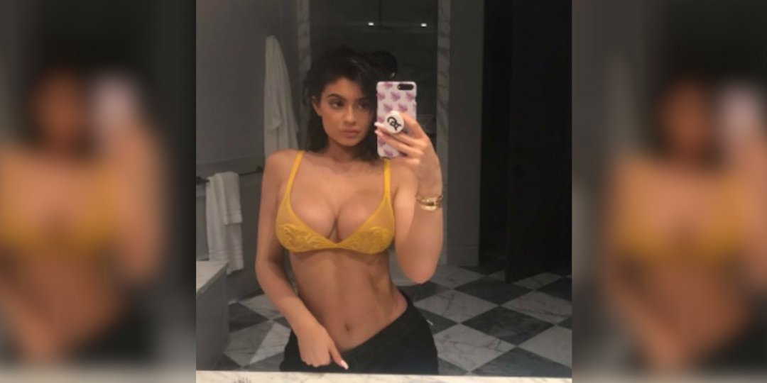 Kylie Jenners Snapchat Was Hacked And She Was Threatened