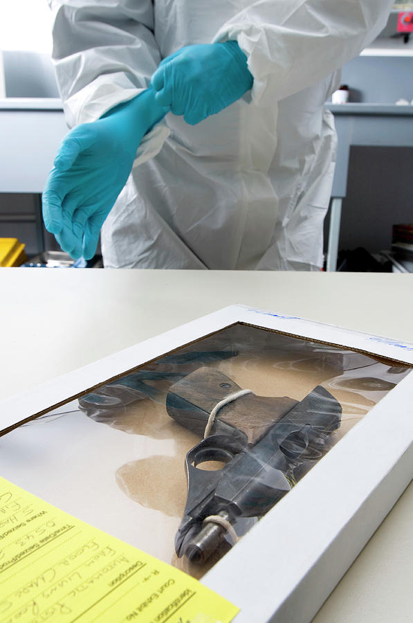Forensic Evidence Photograph By Jim Varney Science Photo Library My