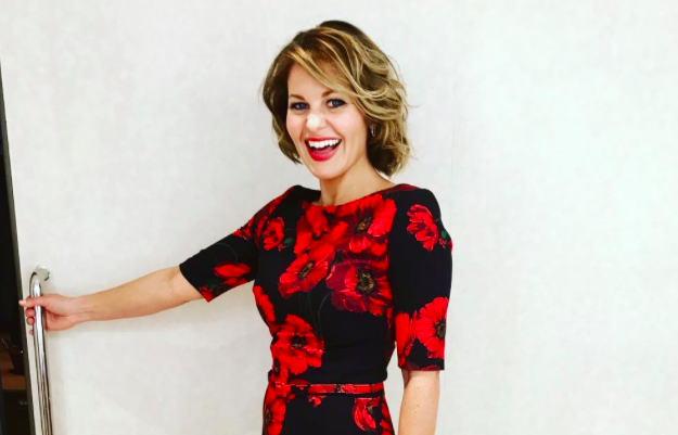 Candace Cameron Bure Dyed Her Hair A Shiny Reddish Brown