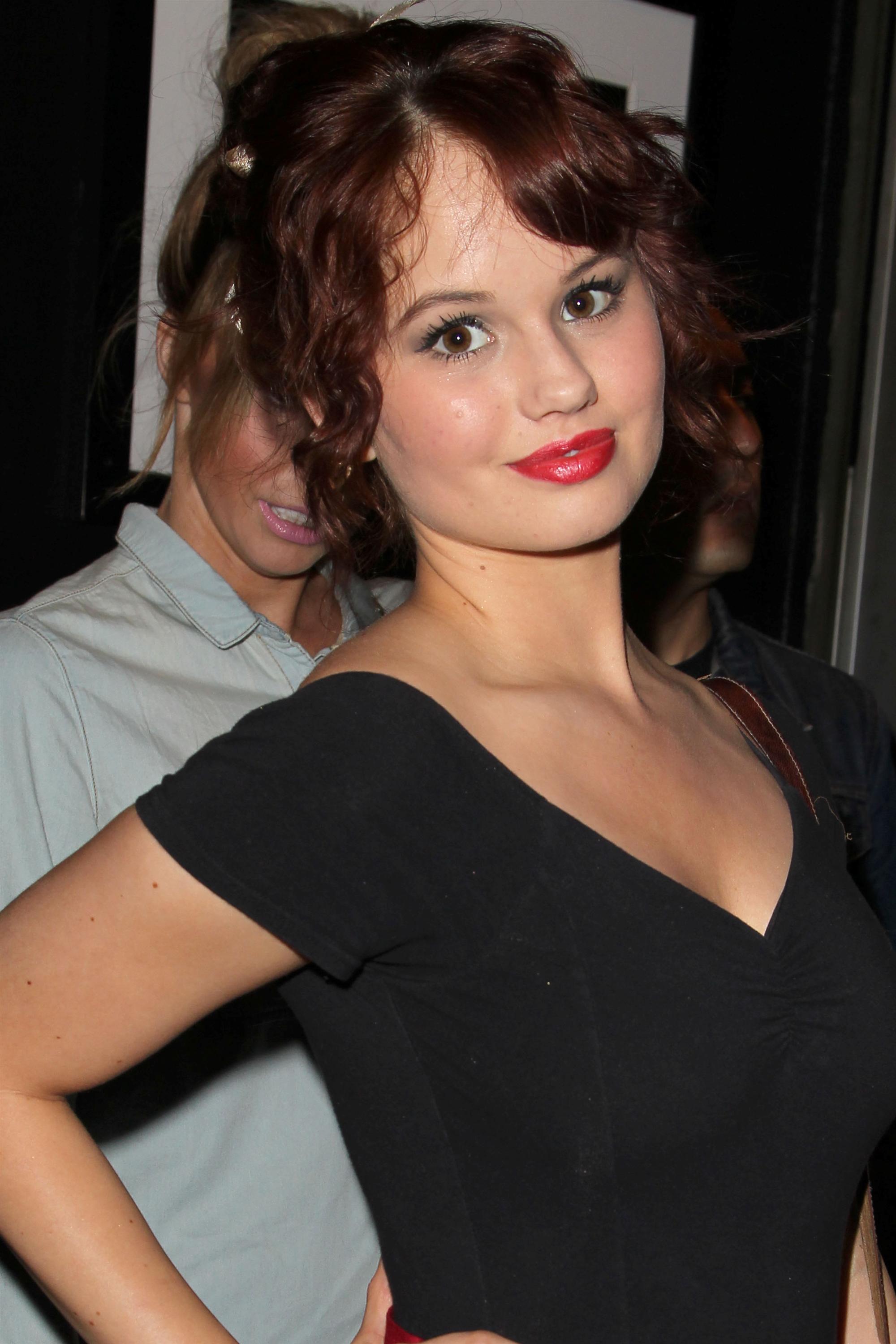Debby Ryan Pictures In An Infinite Scroll 917 Pictures