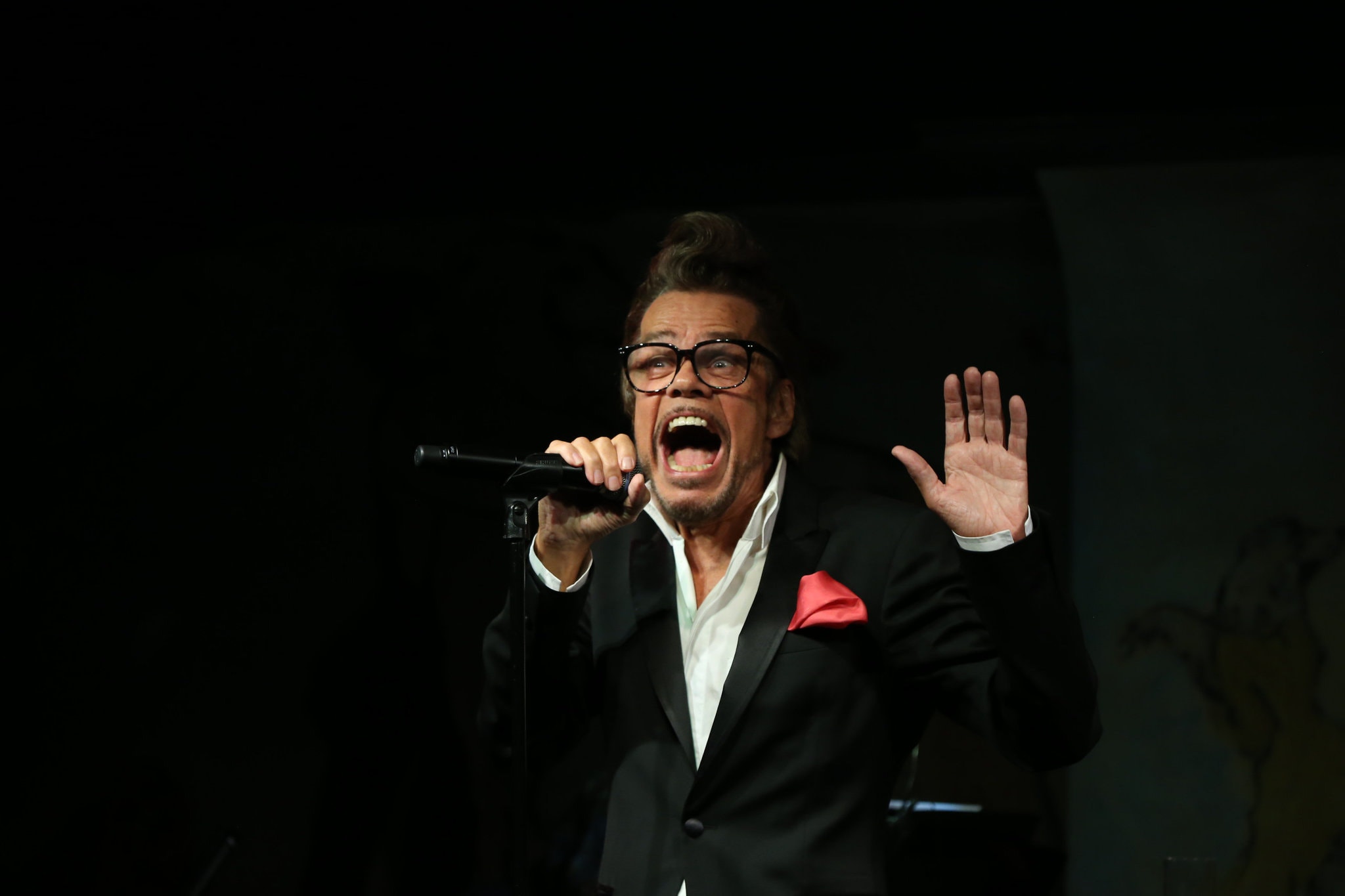 Review Buster Poindexter A Rocker Who Wants To Be Taken Lightly The