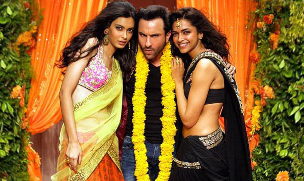 Bollywood Aaina `cocktail` Of Friendship Fashion And Love