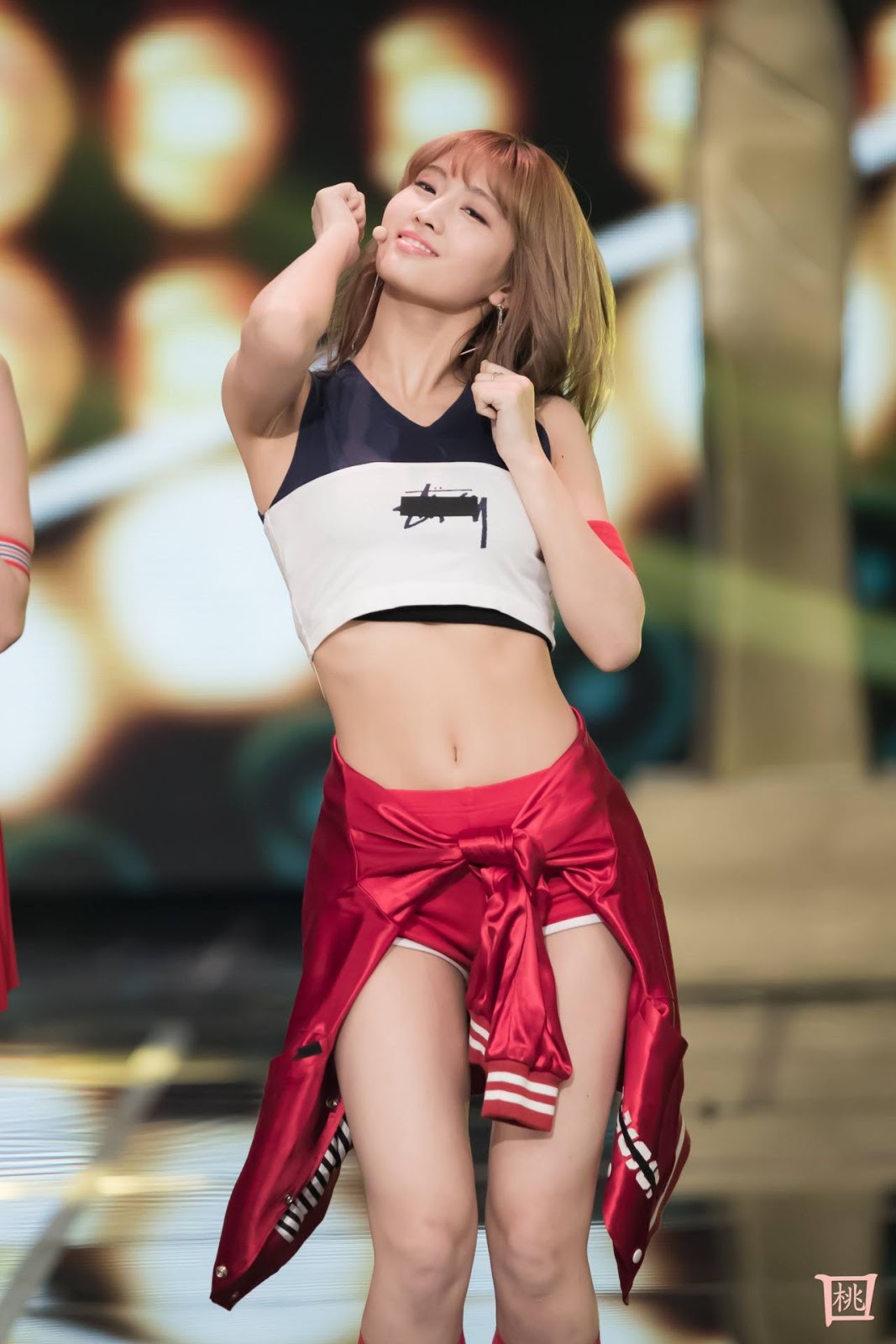 6 Times Twice Momo Impressed With Her Toned Abs Daily K Pop News